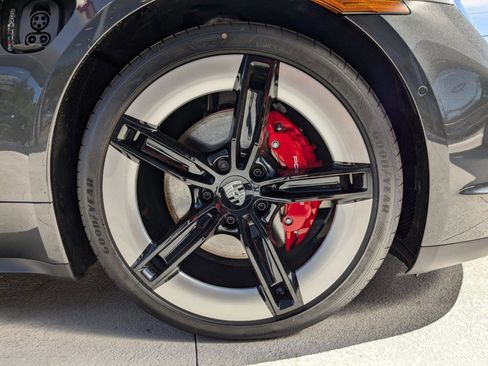 New 2025 Porsche Taycan 4S AWD/4WD image 24