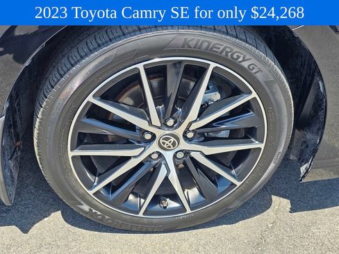 Used 2023 Toyota Camry SE w/ Convenience Package FWD image 9