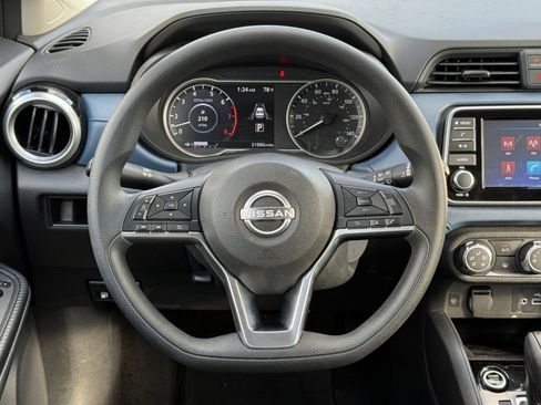 Used 2025 Nissan Versa SV FWD image 28