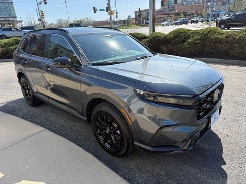 Used 2025 Honda CR-V Sport image 4