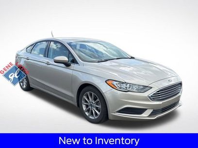 Used 2017 Ford Fusion SE w/ Fusion SE Technology Package