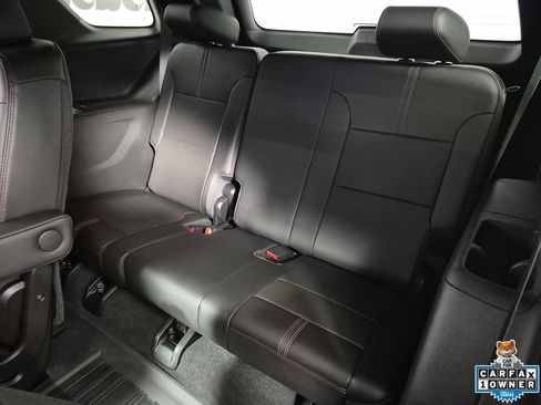 Used 2023 Chevrolet Traverse RS w/ LPO, Floor Liner Package AWD/4WD image 27