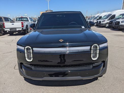 Used 2025 Rivian R1S Adventure image 12