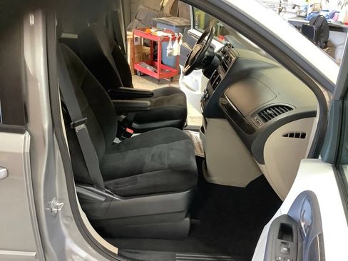Used 2014 Dodge Grand Caravan SE w/ Quick Order Package 29E SE FWD image 22