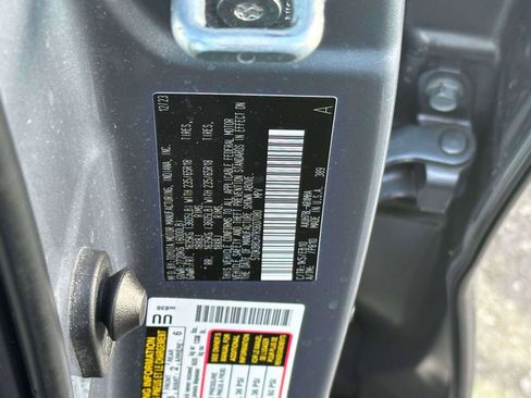 Used 2024 Toyota Highlander XLE image 18