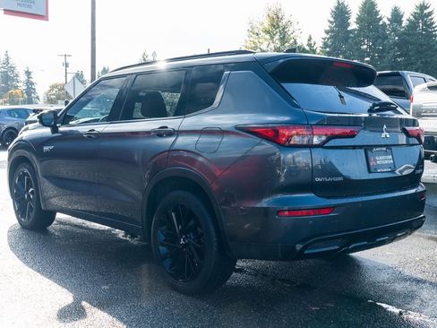 Used 2025 Mitsubishi Outlander SEL Black Edition image 4