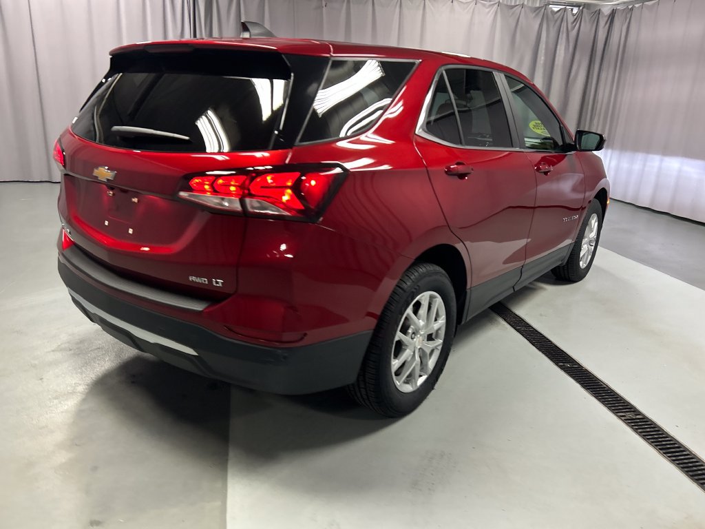Used 2024 Chevrolet Equinox LT AWD/4WD image 7