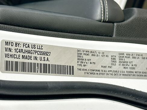 Certified 2023 Jeep Grand Cherokee Altitude AWD/4WD image 41