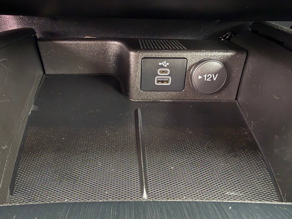 Used 2024 Ford Escape Active w/ Tech Pack #1 AWD/4WD image 29