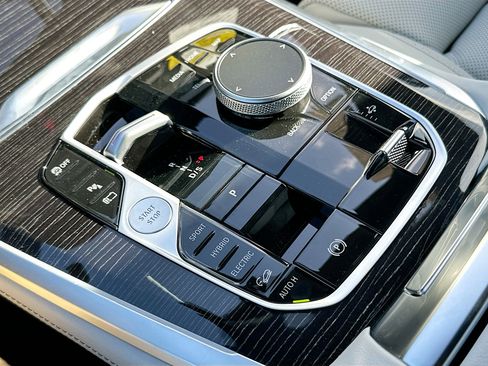 New 2026 BMW X5 xDrive50e w/ M Sport Package image 14