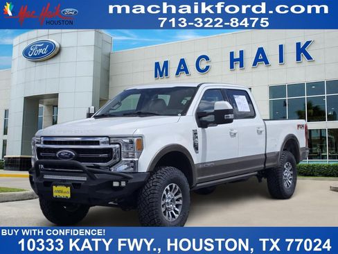 Used 2022 Ford F250 Lariat w/ Lariat Value Package image 1