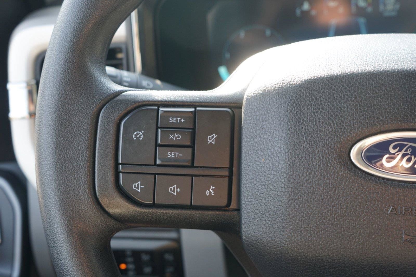 Used 2026 Ford F350 XLT w/ XLT Premium Package AWD/4WD image 16
