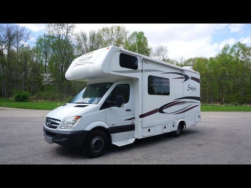 Used 2012 Mercedes-Benz Sprinter 3500 image 1