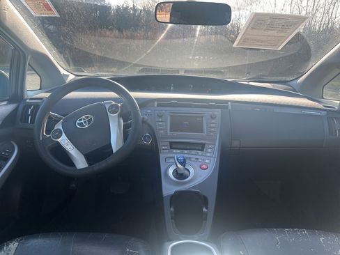Used 2012 Toyota Prius Plug-In Hybrid image 6