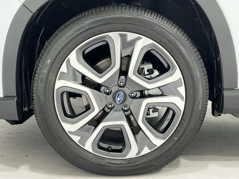 Used 2024 Subaru Ascent Touring image 10