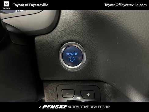 Used 2024 Toyota Tundra Limited AWD/4WD image 36
