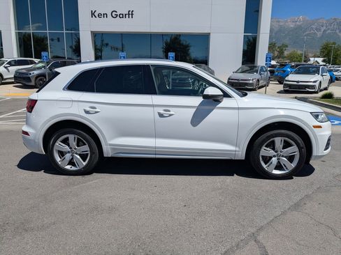 Used 2019 Audi Q5 2.0T Premium Plus w/ Premium Plus Package AWD/4WD image 2