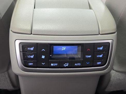 Used 2018 Toyota Highlander Limited Platinum AWD/4WD image 35