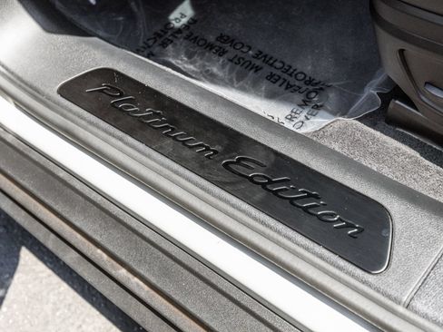 Certified 2023 Porsche Panamera 4 AWD/4WD image 15