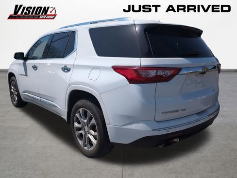 Used 2019 Chevrolet Traverse Premier AWD/4WD image 3