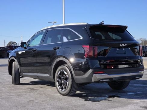 Used 2025 Kia Sorento S w/ Panoramic Sunroof Package image 22