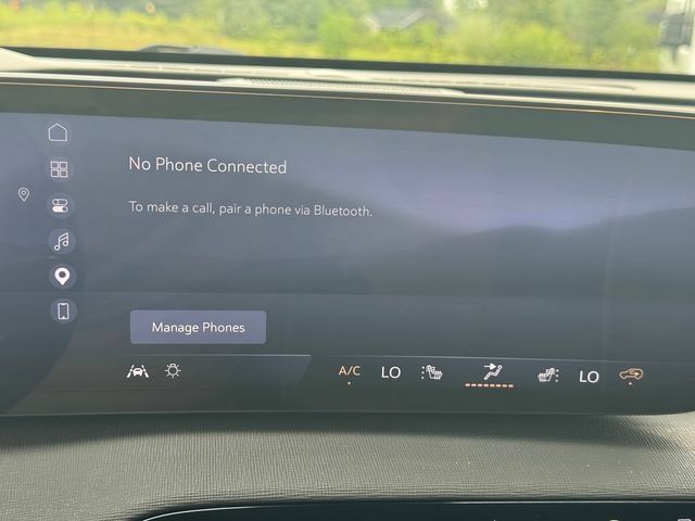 Used 2025 Buick Enclave Preferred AWD/4WD image 36