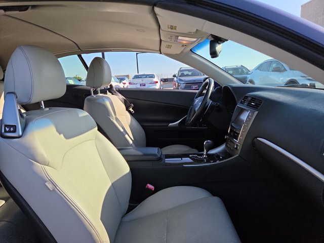 Used 2014 Lexus IS 350C w/ Luxury Package RWD image 17