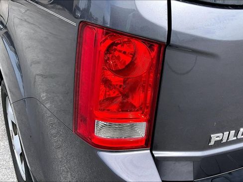 Used 2015 Honda Pilot LX image 22