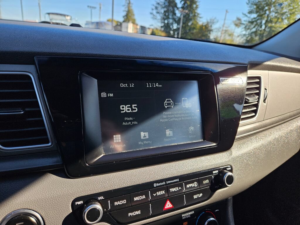 Used 2017 Kia Niro LX FWD image 18