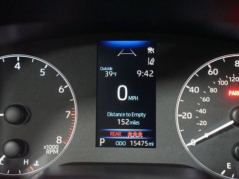 Certified 2024 Toyota Corolla Cross LE image 16