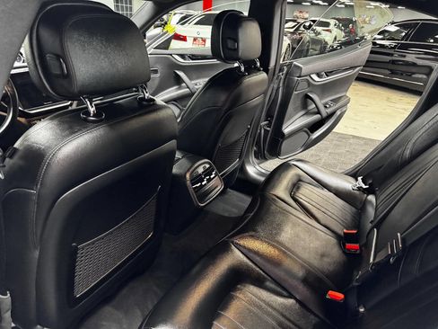 Used 2021 Maserati Ghibli S image 40