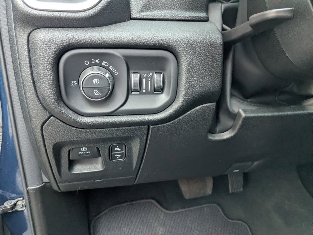Used 2023 RAM 1500 Laramie AWD/4WD image 29
