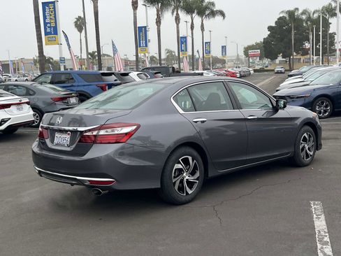 Used 2016 Honda Accord LX image 23