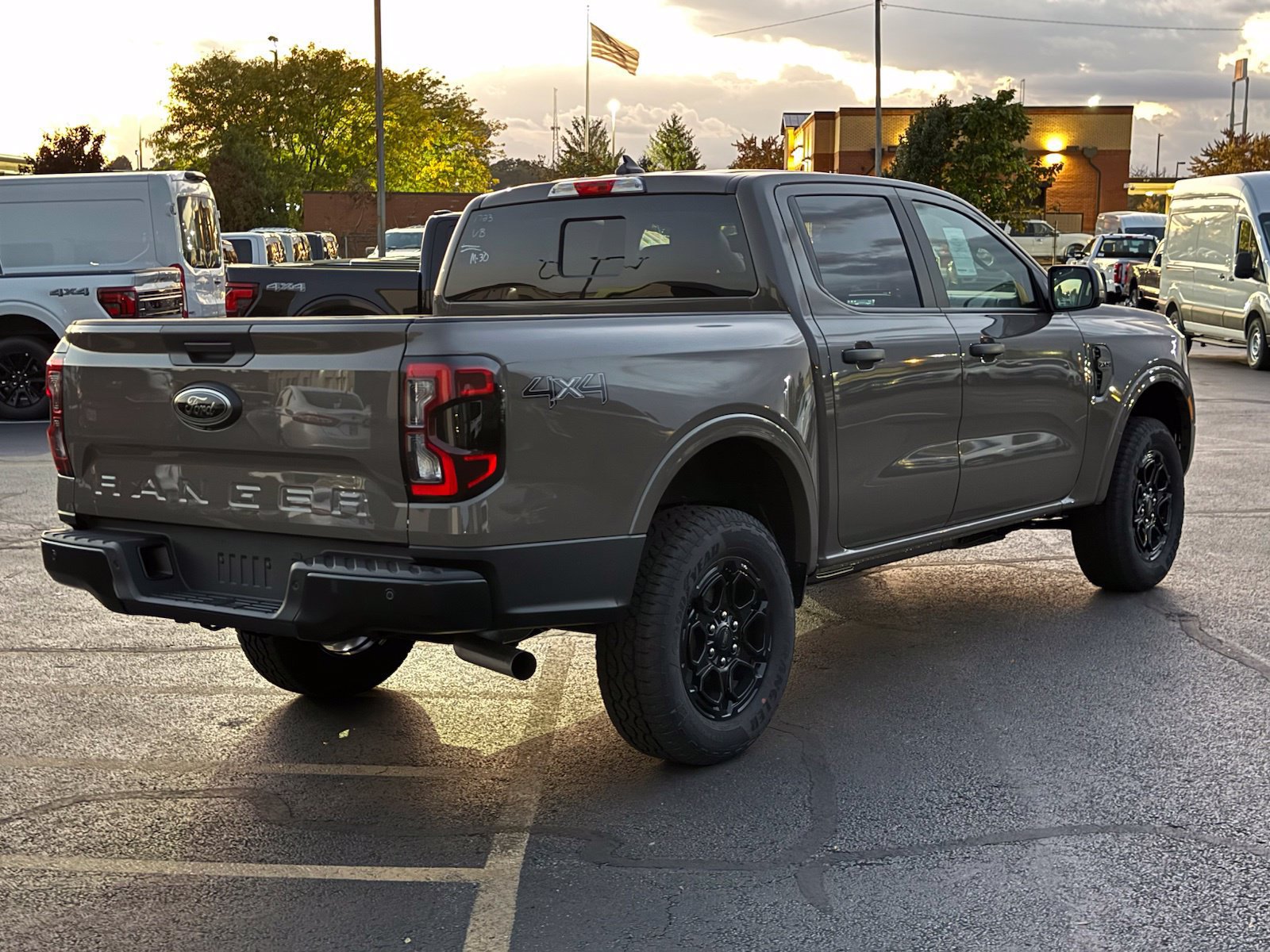 New 2026 Ford Ranger XLT w/ Black Appearance Package AWD/4WD image 7