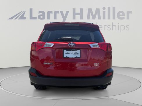 Used 2014 Toyota RAV4 XLE AWD/4WD image 4