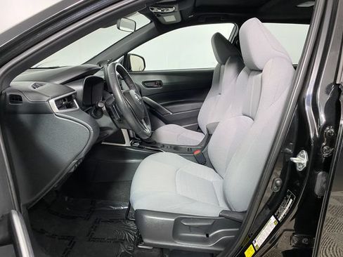 Used 2023 Toyota Corolla Cross AWD Hybrid w/ Moonroof Package image 10