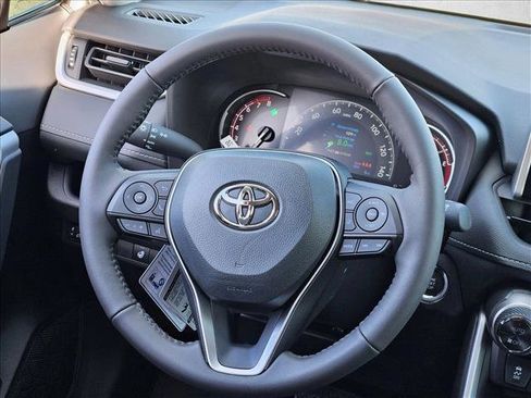 New 2025 Toyota RAV4 XLE image 11
