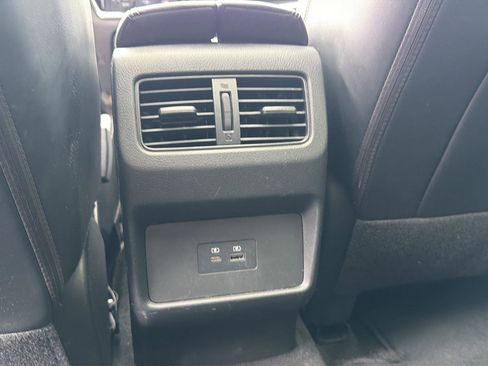 Used 2023 Nissan Rogue Platinum FWD image 21