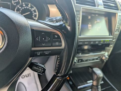 Used 2021 Lexus GX 460 Premium w/ Premium Package AWD/4WD image 17