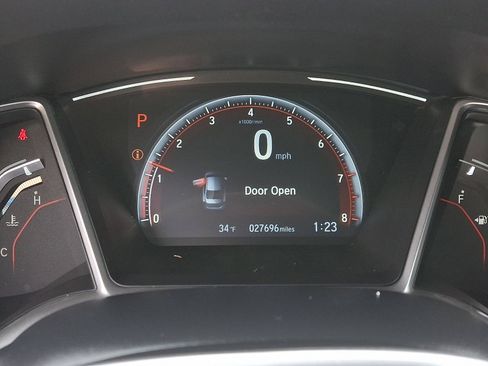 Used 2021 Honda Civic Sport image 2