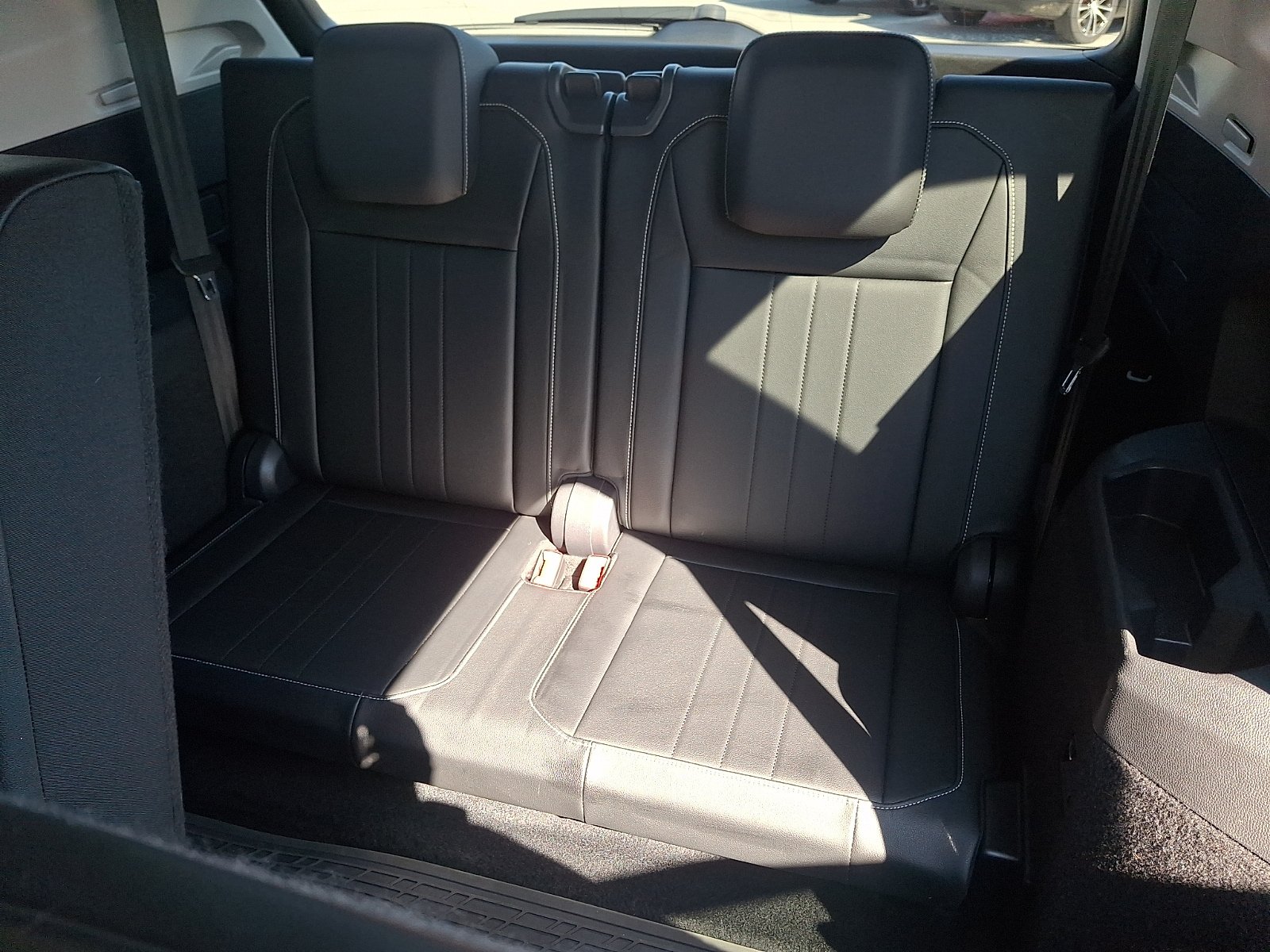 Used 2022 Volkswagen Tiguan SE FWD image 12
