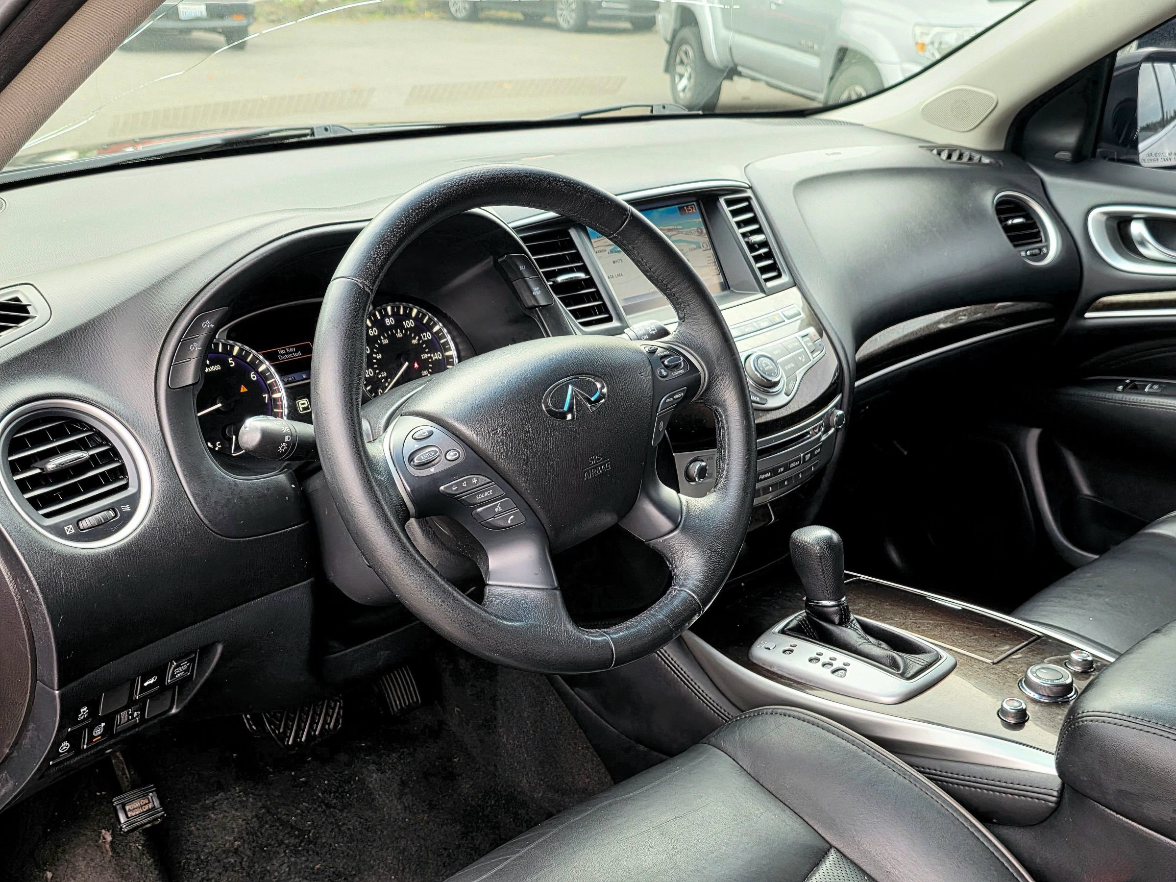 Used 2015 INFINITI QX60 Luxe w/ Premium Plus Package AWD/4WD image 17