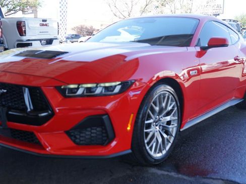 Used 2024 Ford Mustang GT Premium RWD image 7