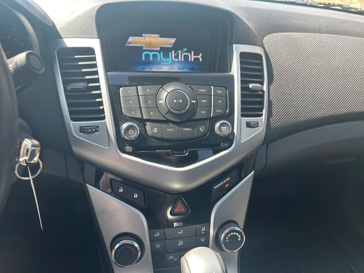 Used 2014 Chevrolet Cruze LT FWD image 13
