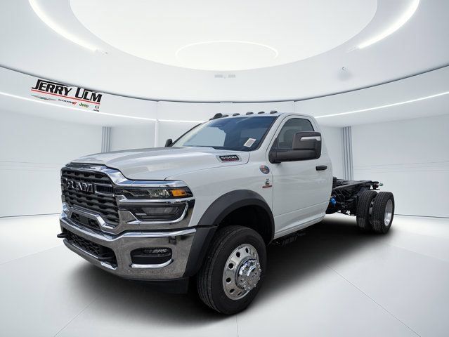 New 2026 RAM 5500 Tradesman w/ Chrome Appearance Group AWD/4WD image 7