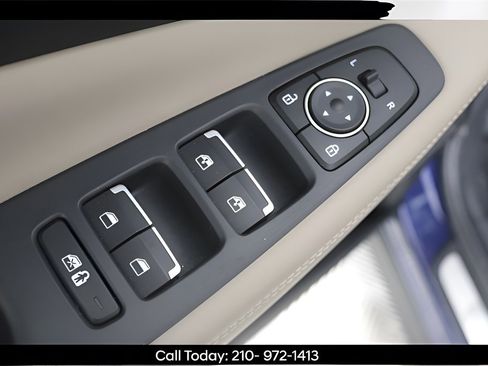 Used 2021 Hyundai Santa Fe SEL w/ Convenience + Premium Package image 12