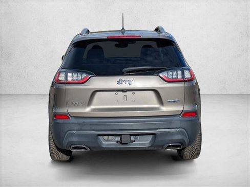 Used 2019 Jeep Cherokee Latitude Plus w/ Comfort/Convenience Group image 7