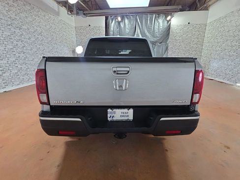 Used 2017 Honda Ridgeline RTL-T image 5