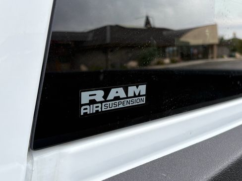 Used 2021 RAM 1500 Limited AWD/4WD image 9