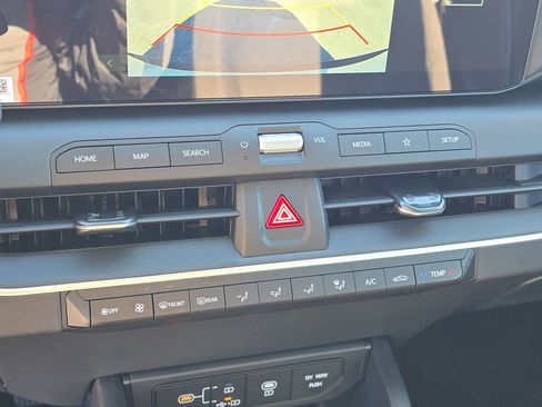 New 2026 Kia K4 LX image 24